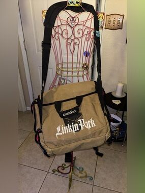 Khaki Canvas Messenger Bag for Men Lincoln Park